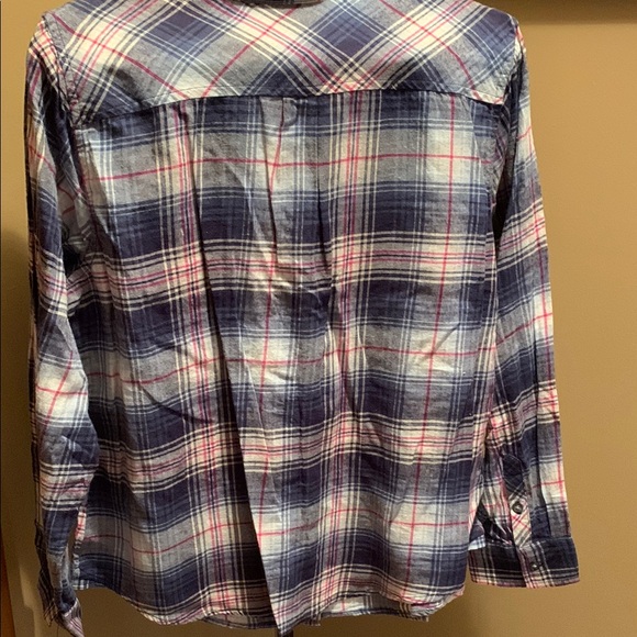 NWT Croft &Barrow Blue and Pink Plaid Button-Up Shirt (253) - Picture 5 of 5